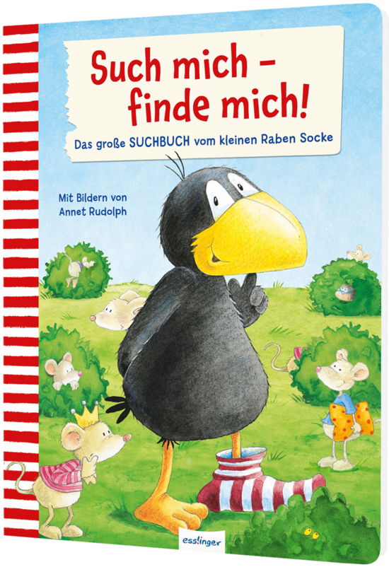 „Das Buchcover zeigt … den schwarzen Raben Socke mit großem gelben Schnabel auf grüner Wiese, umgeben von Mäusen und einer rotweiß gestreiften Socke.“