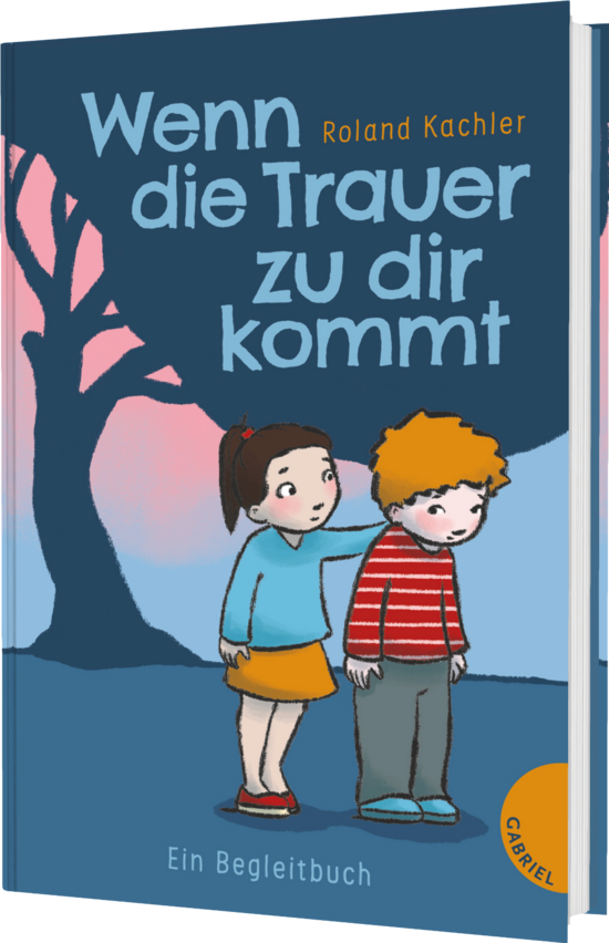 Das Buchcover zeigt zwei Kinder, ein Mädchen in blauer Kleidung und ein Junge in rot gestreiftem T-Shirt, vor einem pinken Baum. Im Hintergrund ist ein blauer Himmel.