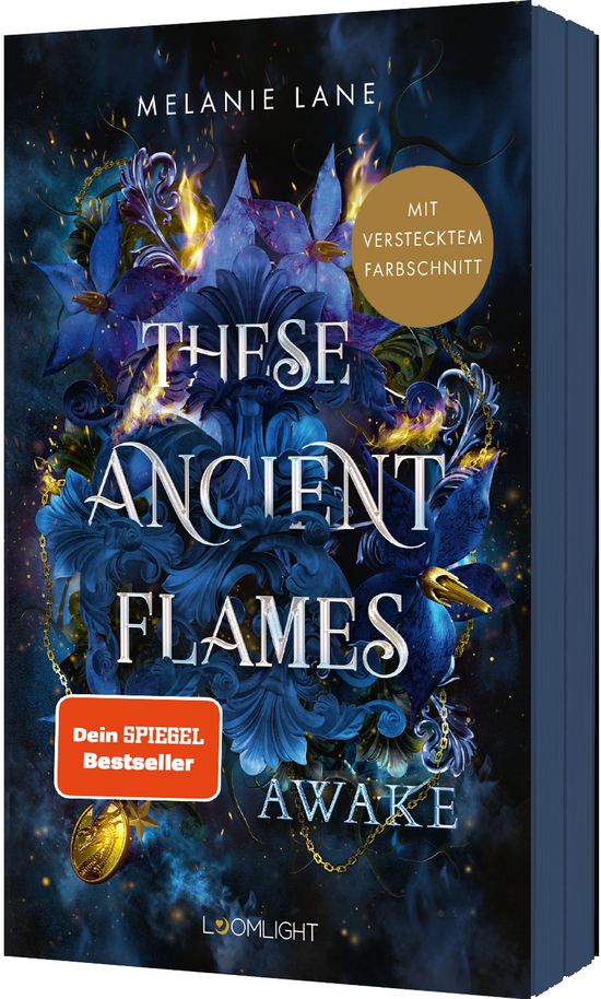 Das Buchcover zeigt den Titel „These Ancient Flames“ in eleganter Schrift vor einem Hintergrund aus leuchtenden Blumen in Blau- und Violetttönen, umgeben von magischen Lichtern. Der Schriftzug „Awake“ ist ebenfalls auffällig platziert, was die mystische Atmosphäre des Covers unterstreicht.